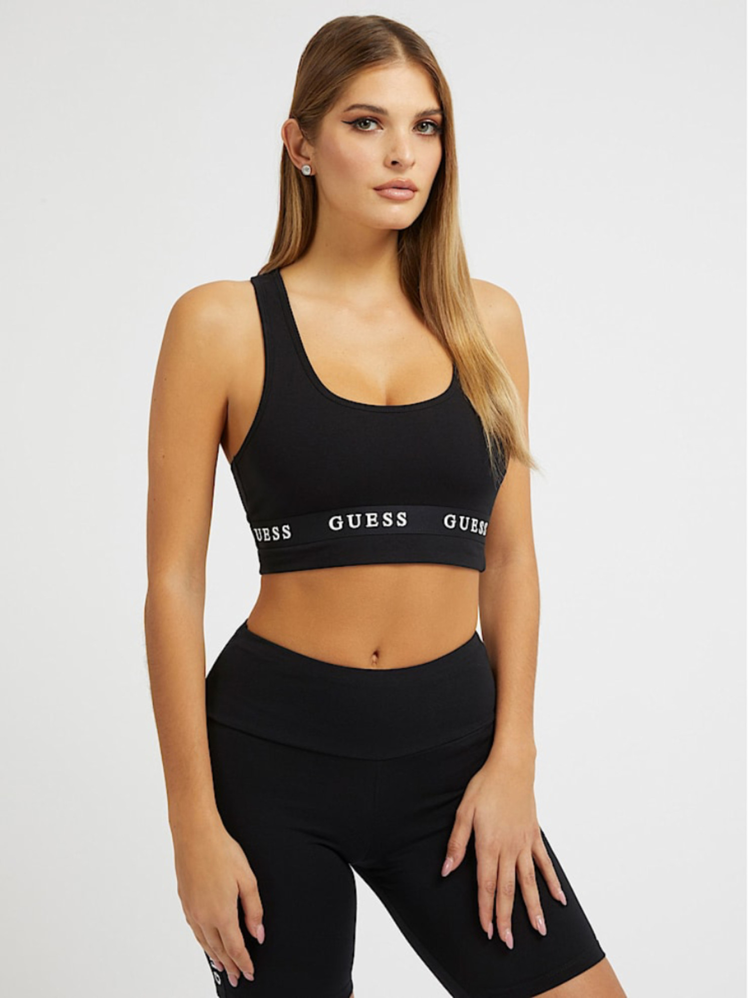 detail Guess dámsky čierny top