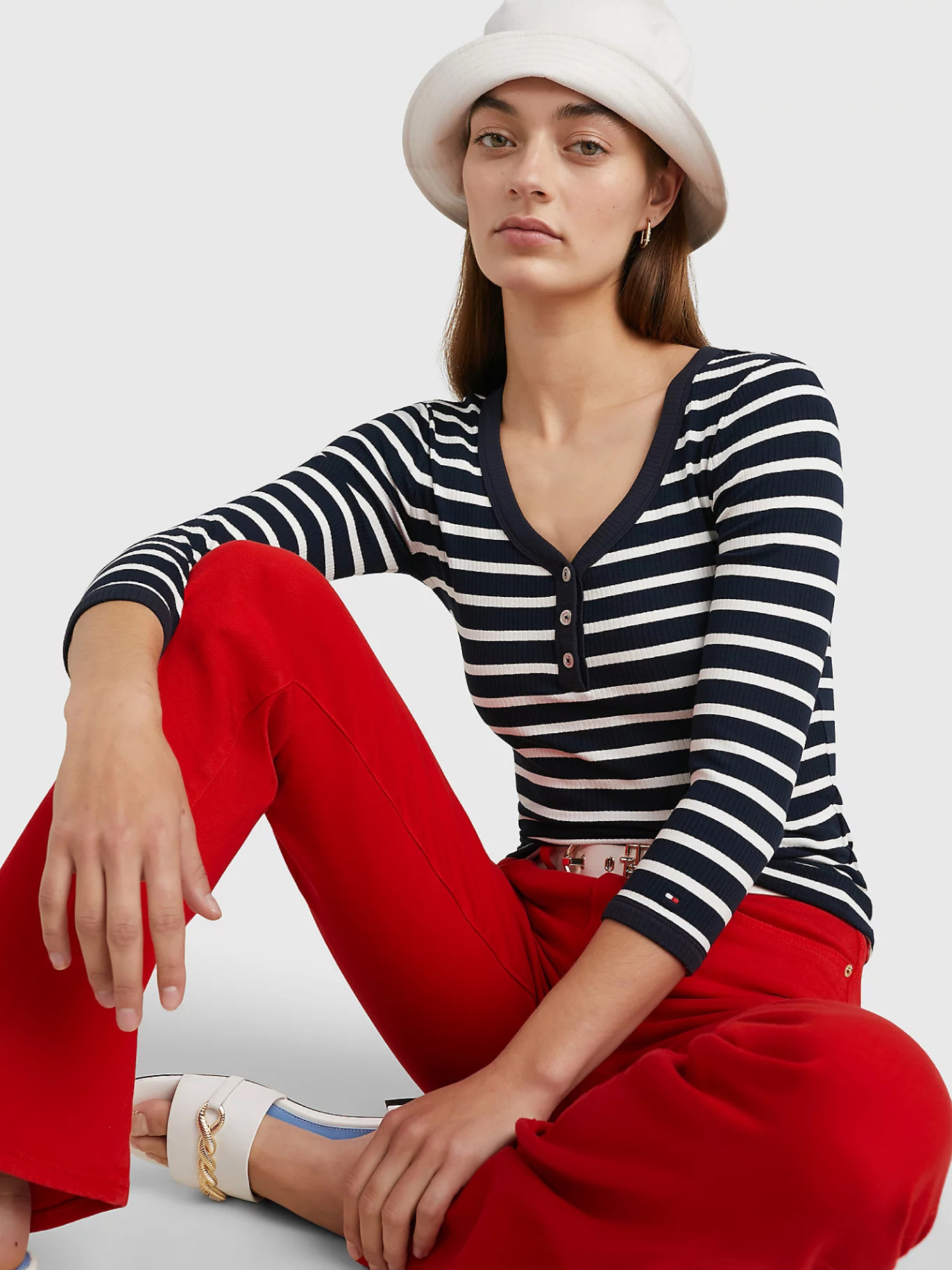 detail Tommy Hilfiger dámske pruhované tričko