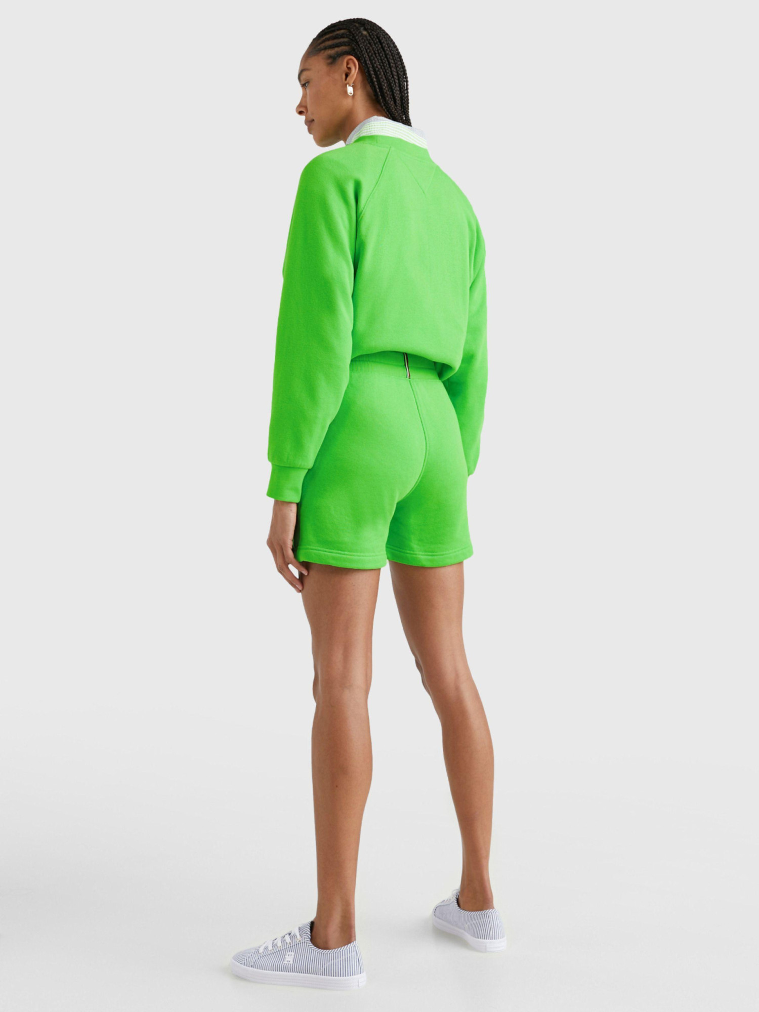 detail Tommy Hilfiger dámske zelené šortky