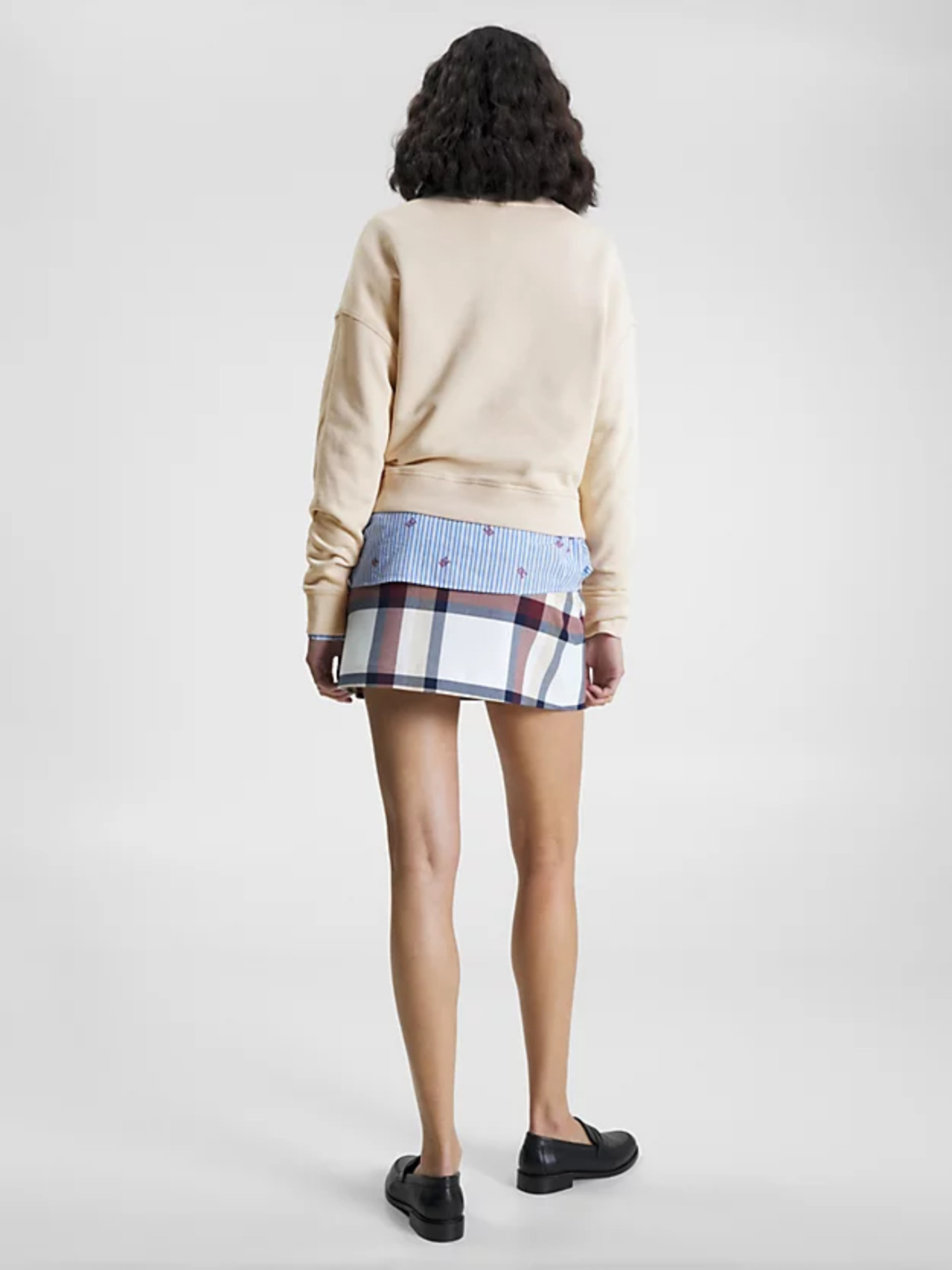 detail Tommy Hilfiger dámská béžová mikina