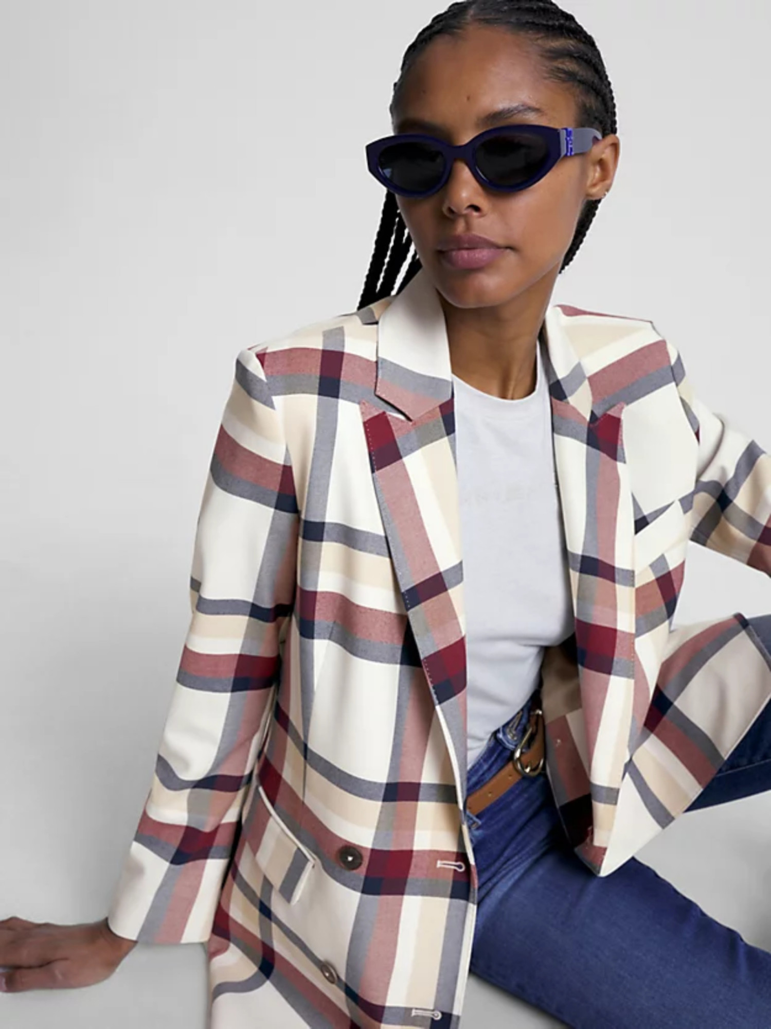 detail Tommy Hilfiger dámské dvouřadé kárované sako