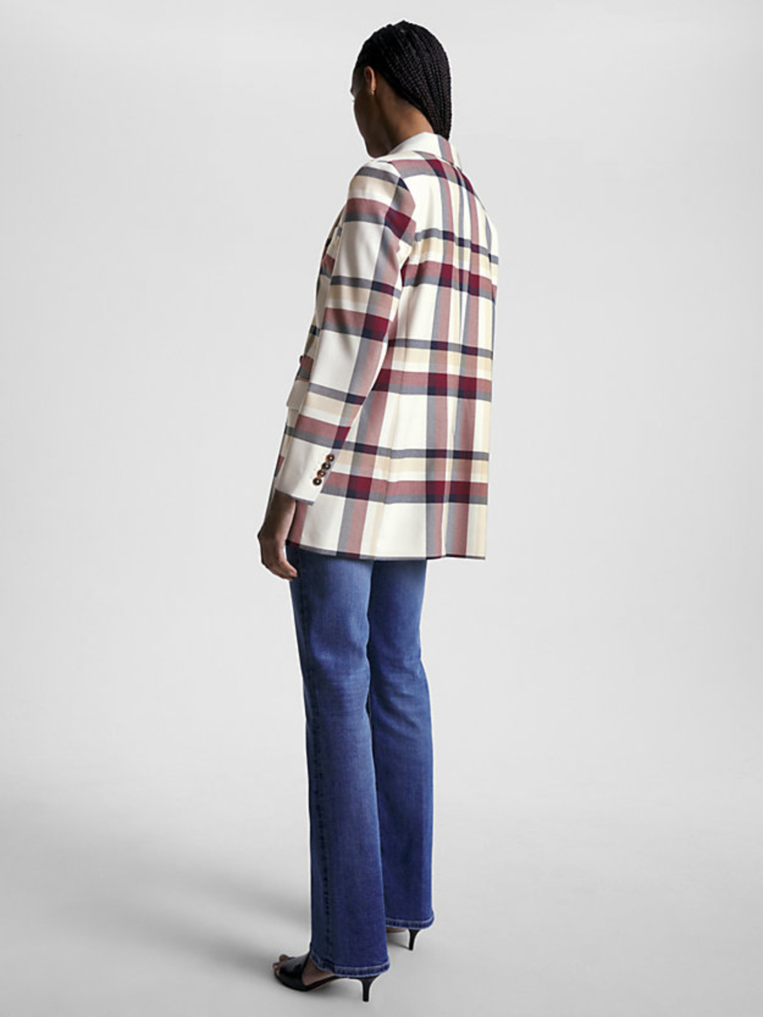 detail Tommy Hilfiger dámské dvouřadé kárované sako