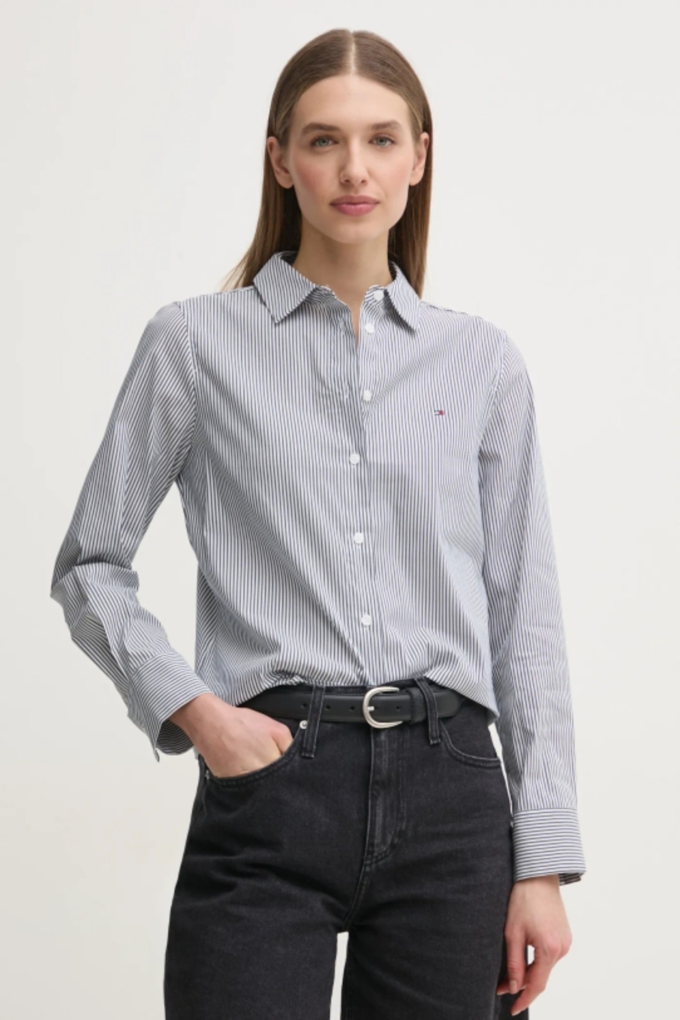 detail Tommy Hilfiger dámska pruhovaná košeľa