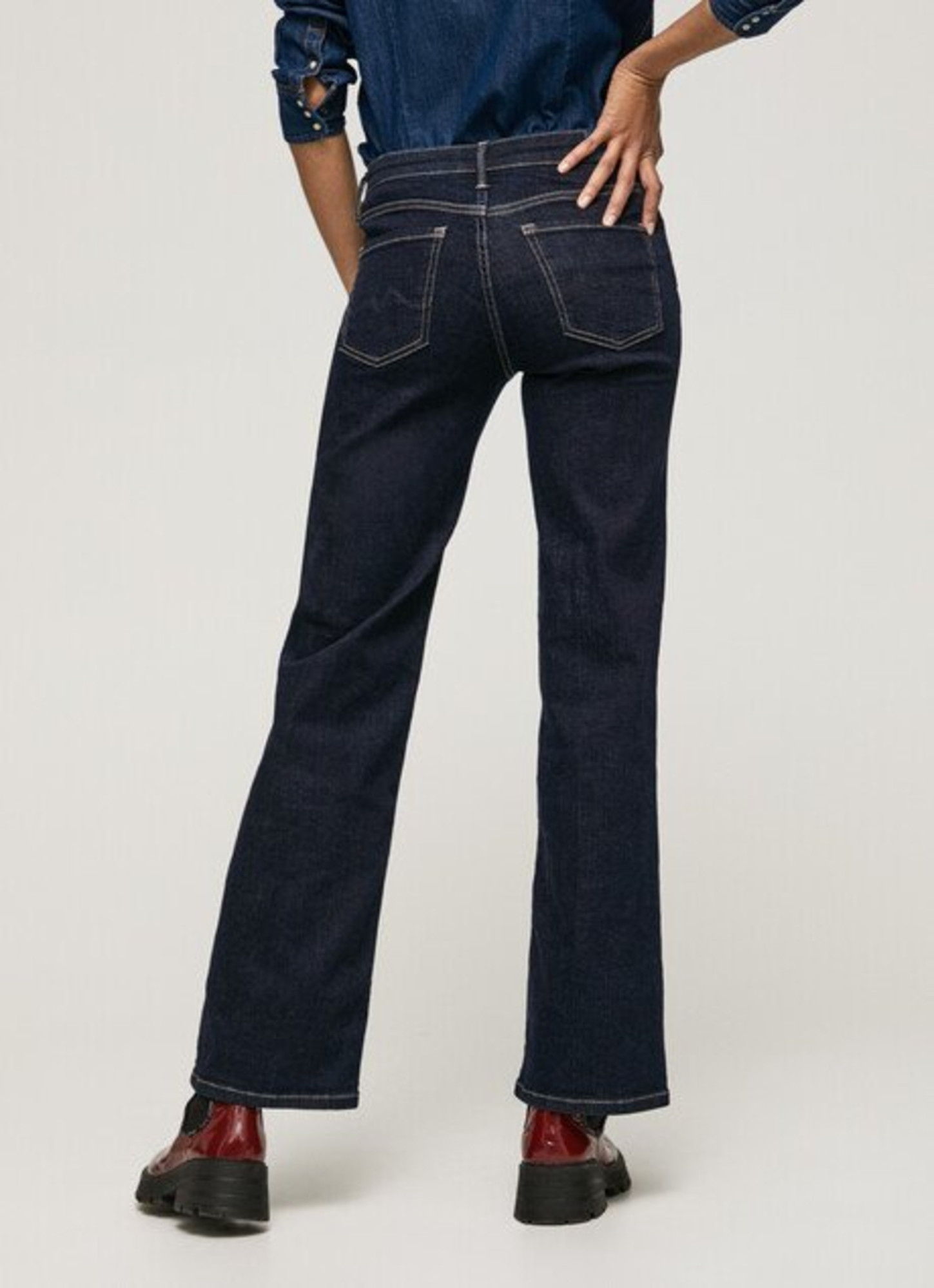 detail Pepe Jeans dámske tmavomodré džínsy Aubrey