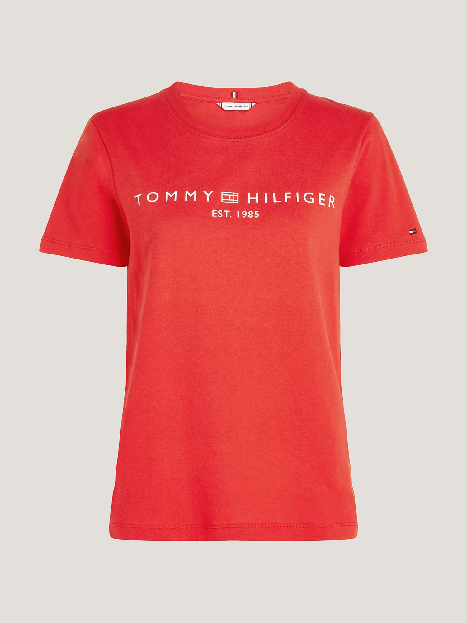 detail Tommy Hilfiger dámske červené tričko