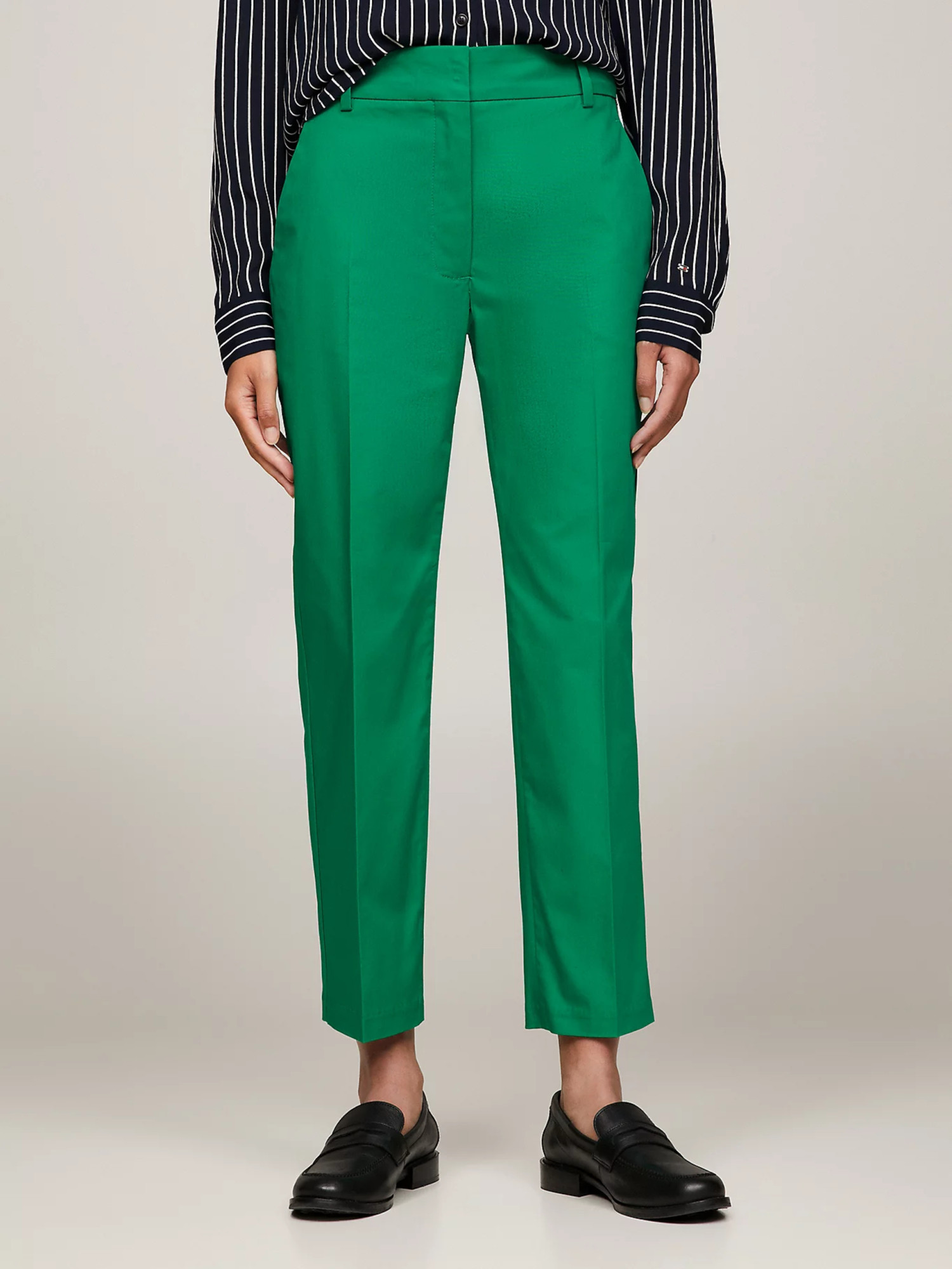 detail Tommy Hilfiger dámske zelené Chino nohavice