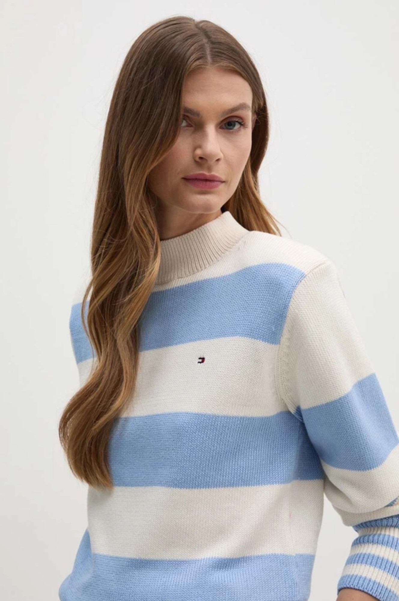 detail Tommy Hilfiger dámsky pruhovaný sveter