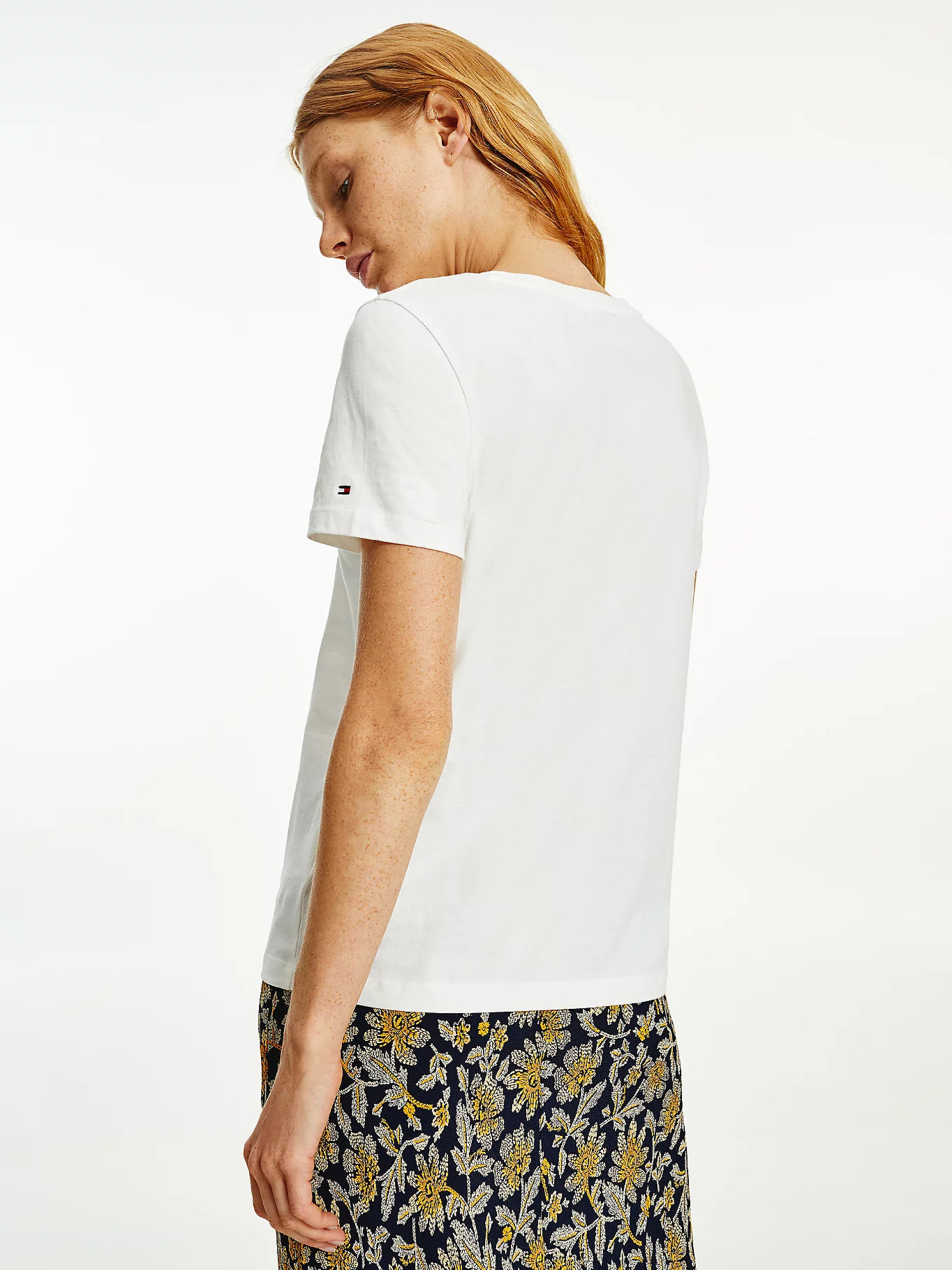 detail Tommy Hilfiger dámske biele tričko