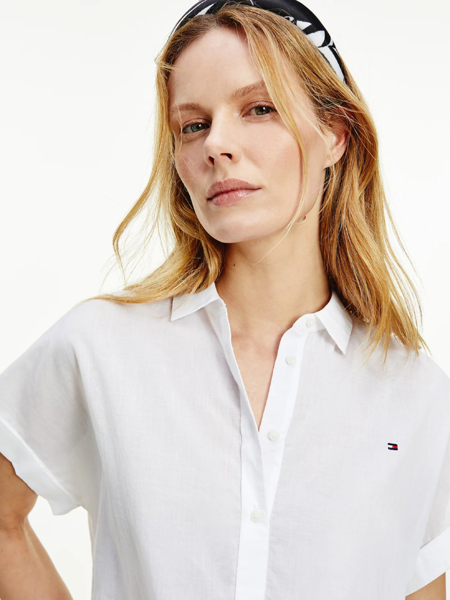 detail Tommy Hilfiger dámska biela košeľa Voile