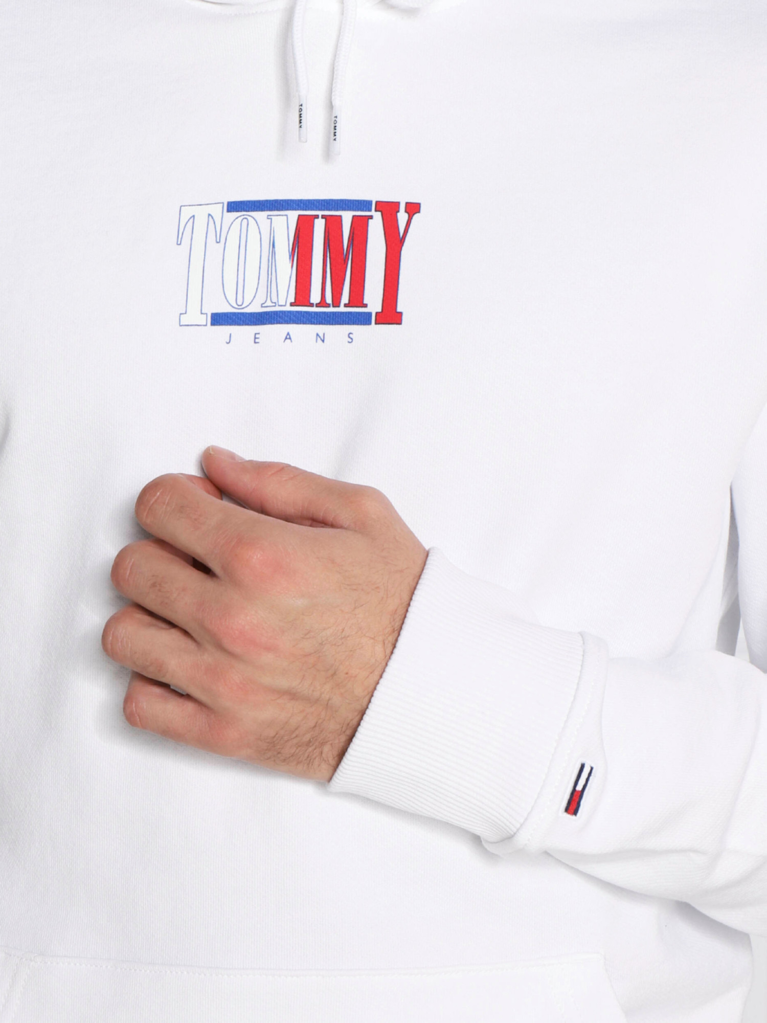 detail Tommy Jeans pánska biela mikina