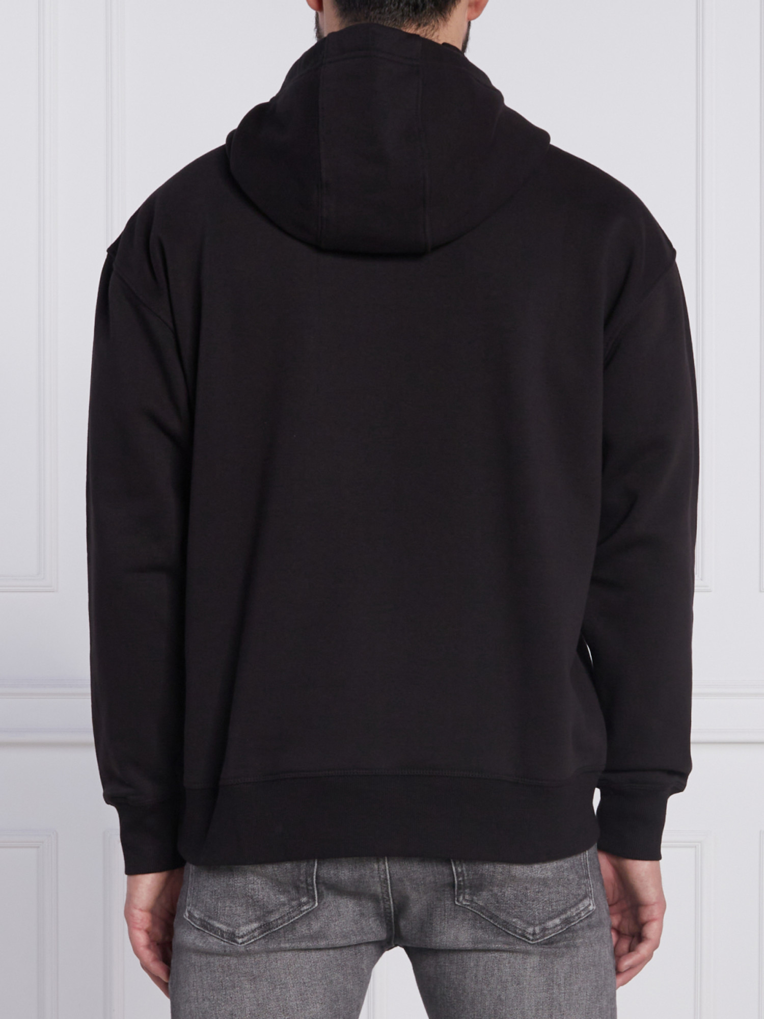 detail Tommy Jeans pánska čierna mikina