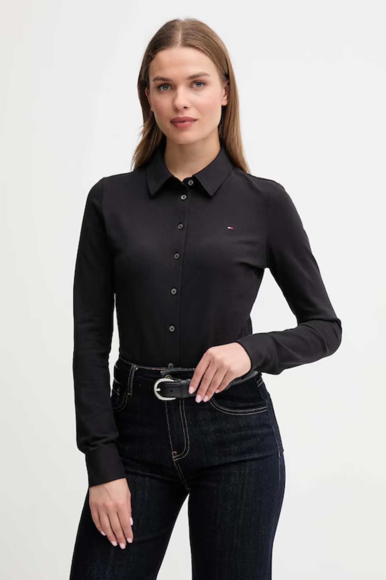 detail Tommy Hilfiger dámska čierna košeľa