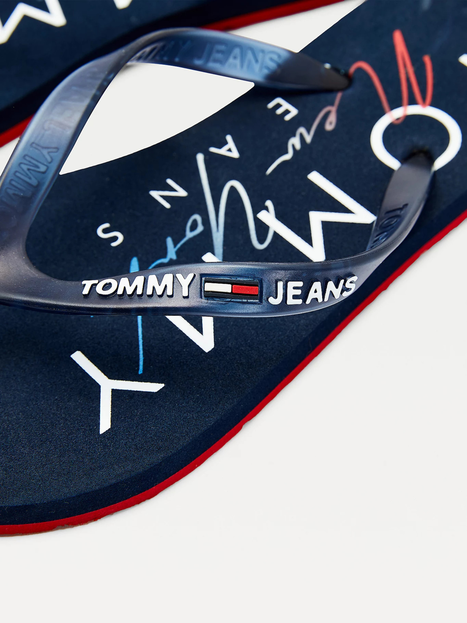 detail Tommy Jeans dámske tmavomodré žabky
