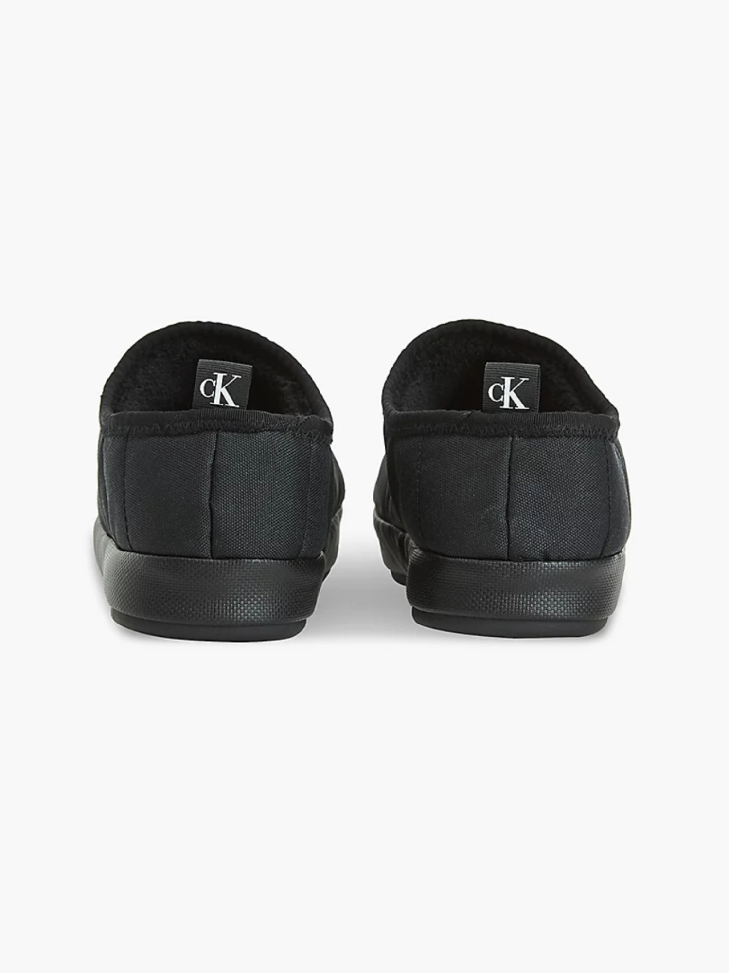 detail Calvin Klein pánske čierne papuče