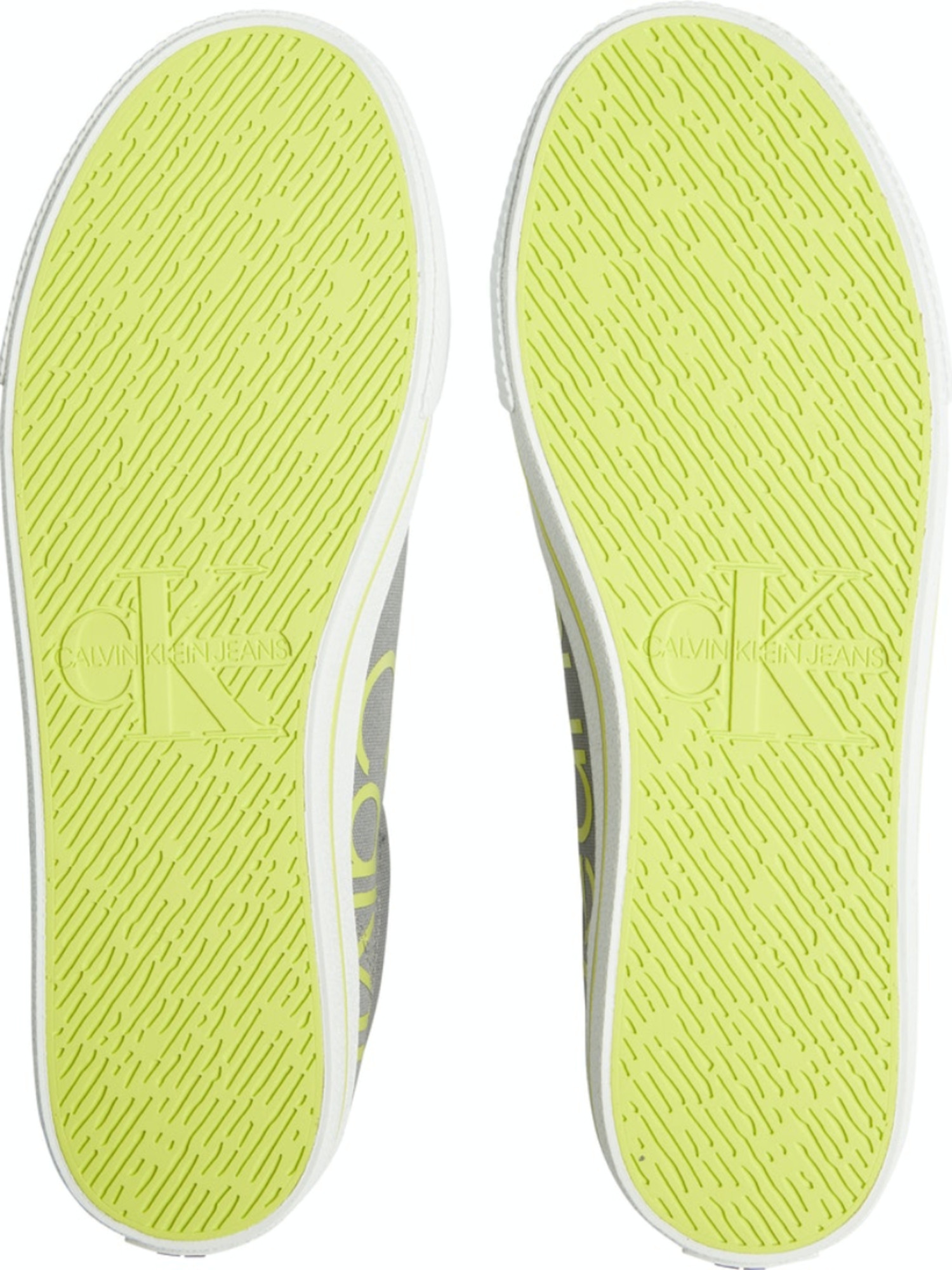 detail Calvin Klein pánske šedé tenisky