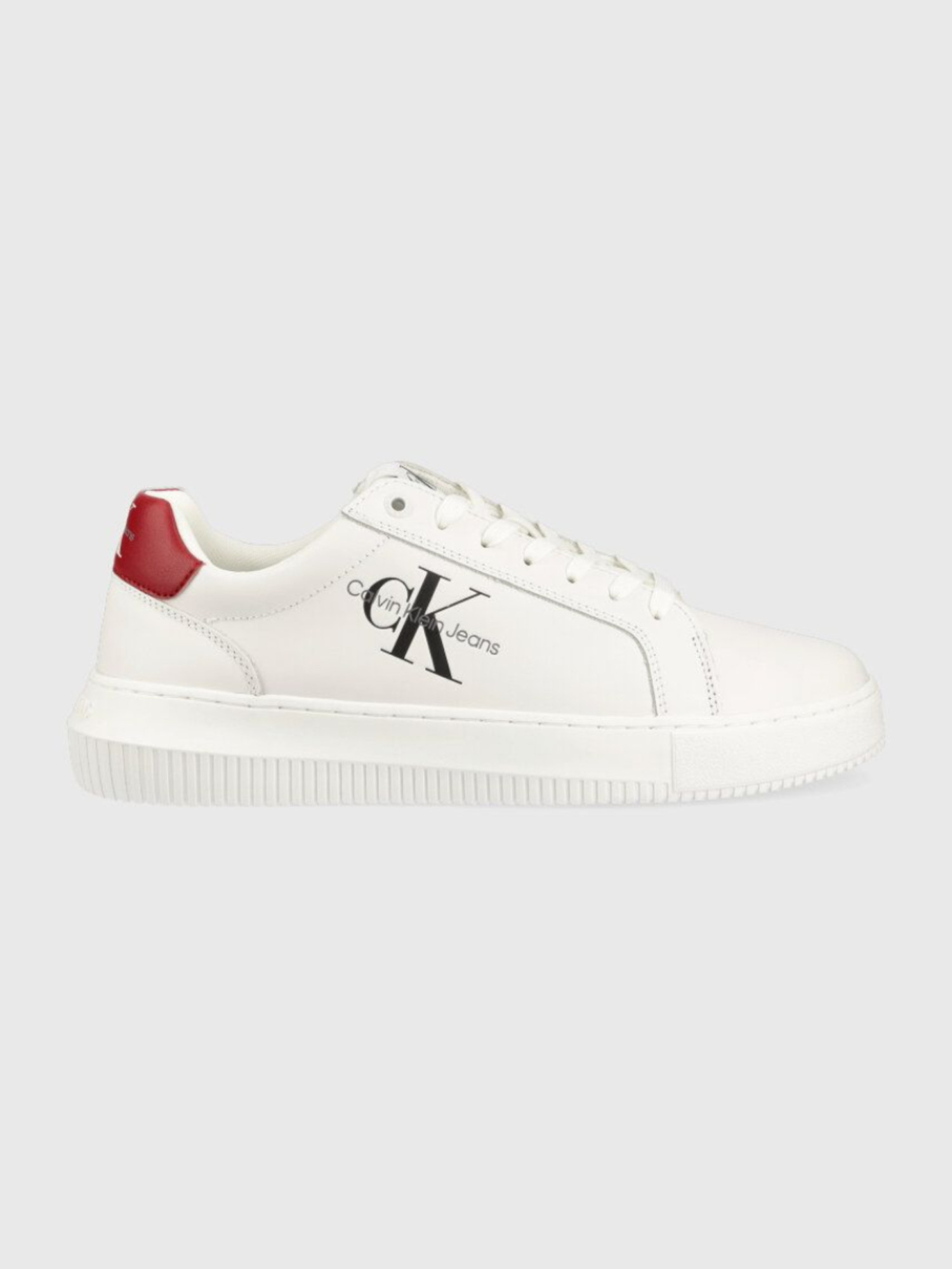 detail Calvin Klein pánske biele kožené tenisky CHUNKY