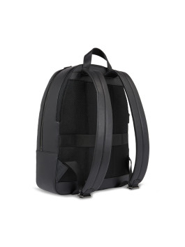 nahlad Tommy Hilfiger pánsky čierny batoh