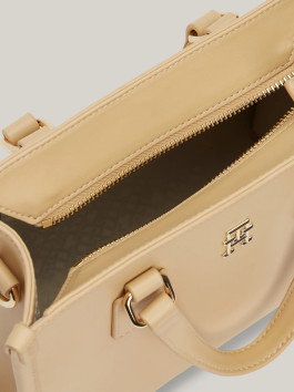 nahlad Tommy Hilfiger dámska béžová kabelka