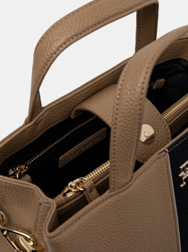 nahlad Tommy Hilfiger dámska béžová kabelka