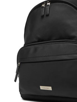 nahlad Calvin Klein pánsky čierny batoh