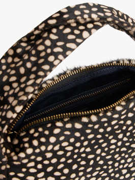 nahlad Tommy Hilfiger dámska chlpatá čierna kabelka