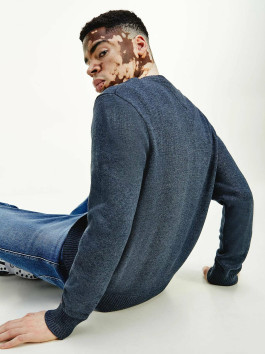 nahlad Tommy Jeans pánsky modrý sveter TONAL 