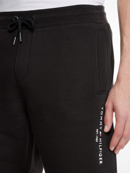 nahlad Tommy Hilfiger pánske čierne kraťasy TOMMY LOGO