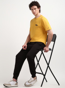 nahlad Tommy Hilfiger pánske horčicové tričko