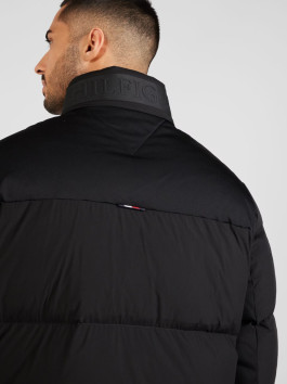 nahlad Tommy Hilfiger pánska čierna bunda