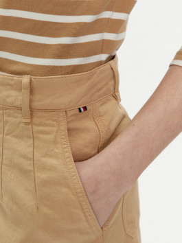 nahlad Tommy Hilfiger dámske béžové šortky