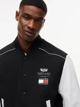 nahlad Tommy Hilfiger pánsky čiernobiely bomber