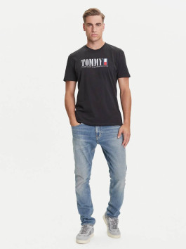 nahlad TJM REG TOMMY DNA FLAG TEE EXT