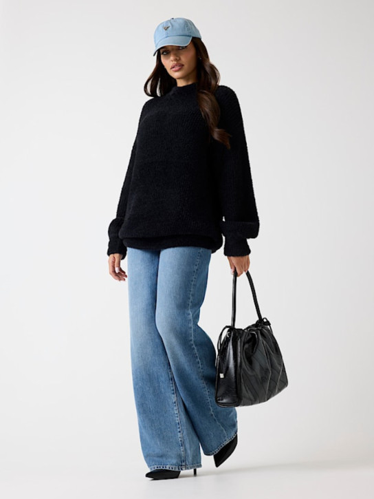 Guess dámsky čierny sveter