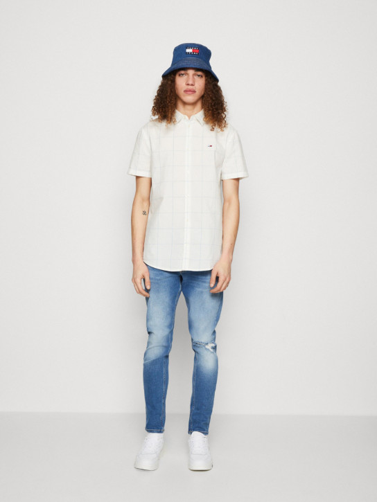 Tommy Jeans pánska biela košeľa s krátkym rukávom
