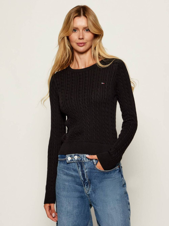 TJW CABLE ESSENTIAL SWEATER