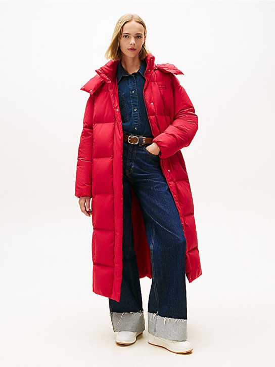 Tommy Jeans dámska červená zimná bunda