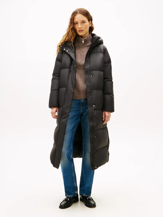 Tommy Hilfiger dámska čierna páperová bunda