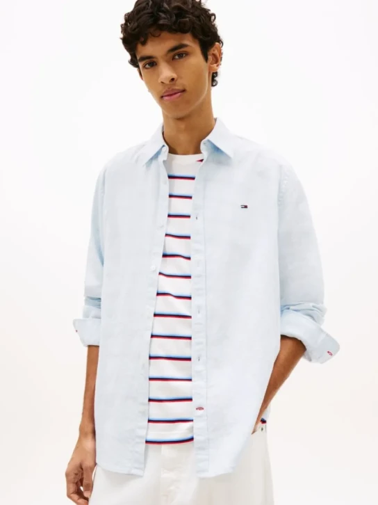Tommy Jeans pánska svetlo modrá košeľa