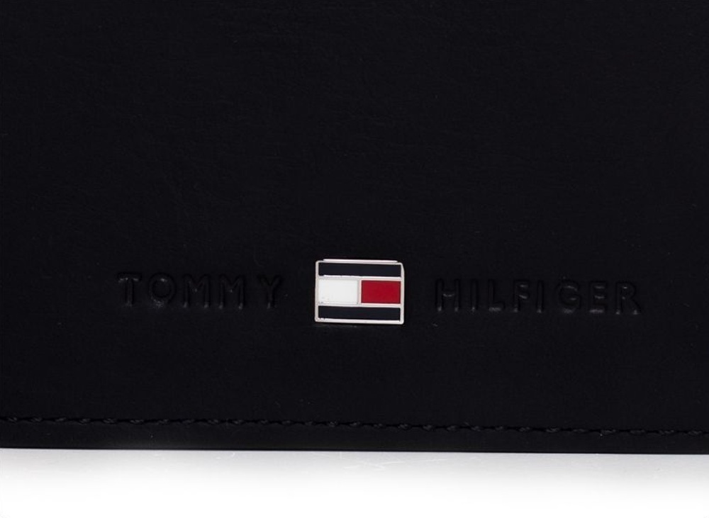 detail Tommy Hilfiger pánska peňaženka Johnson