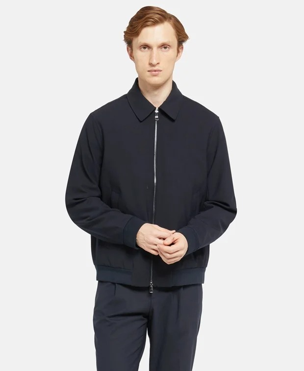 detail Tommy Hilfiger pánsky modrý bomber